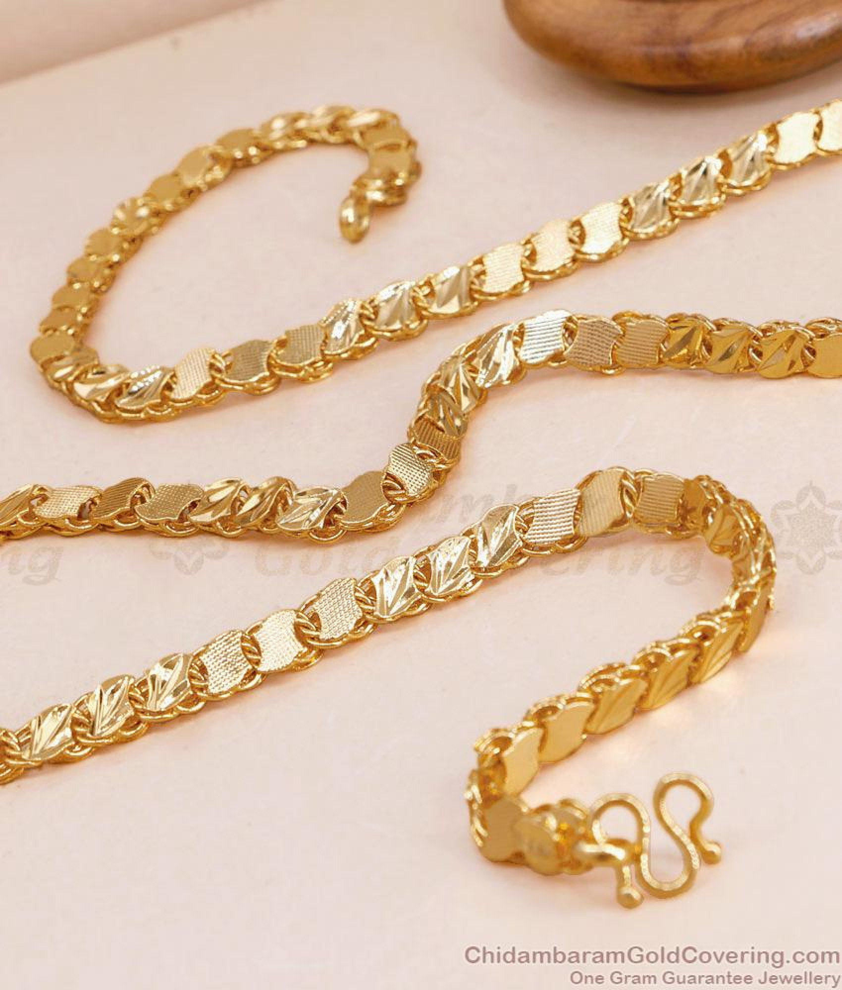 CHRT110 Plain 1 Gram Gold Chain For Regular Use At Affordable Price