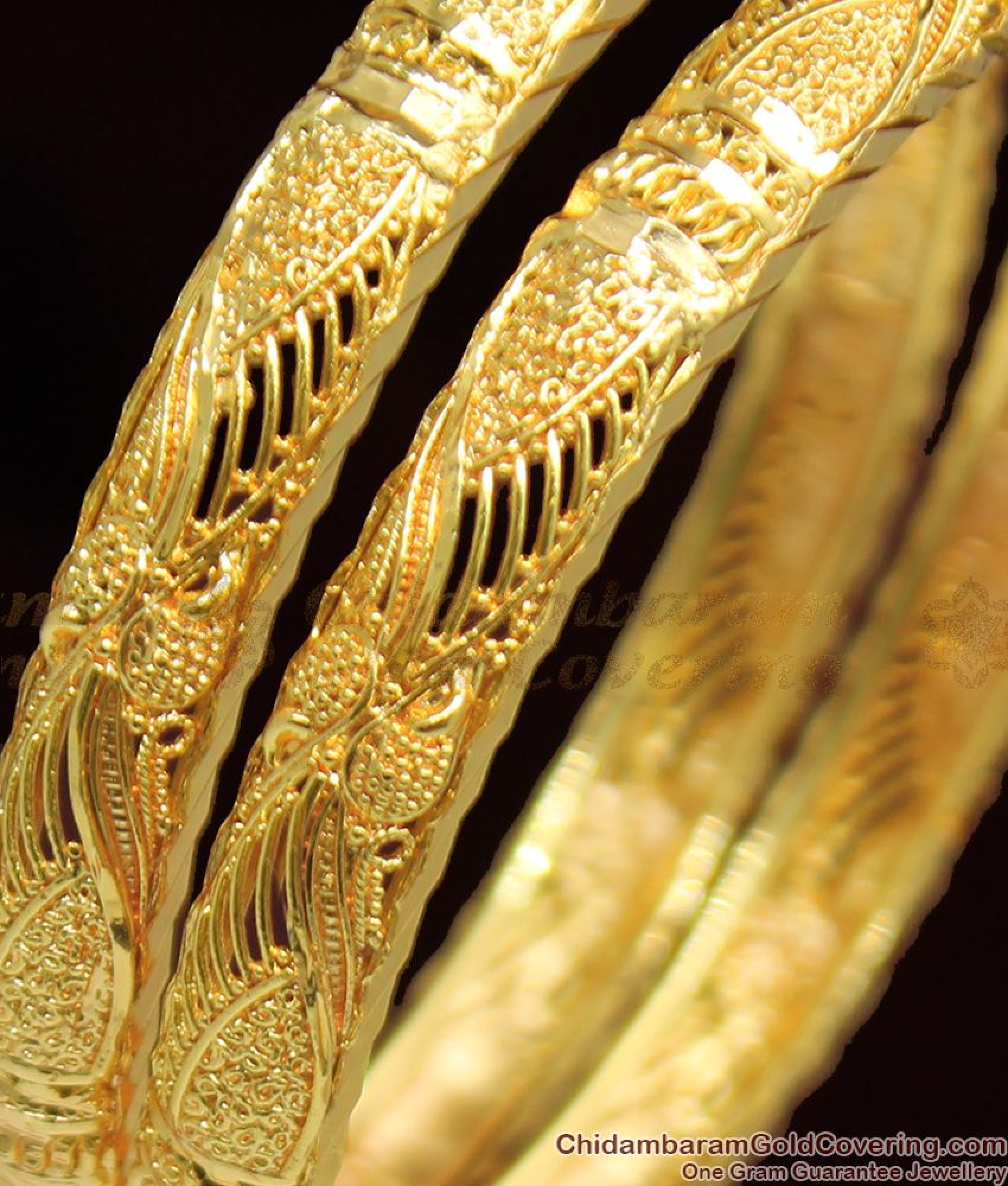 BR10452.8 Trendy Gold Plated Bangles Kerala Collections For Marriage