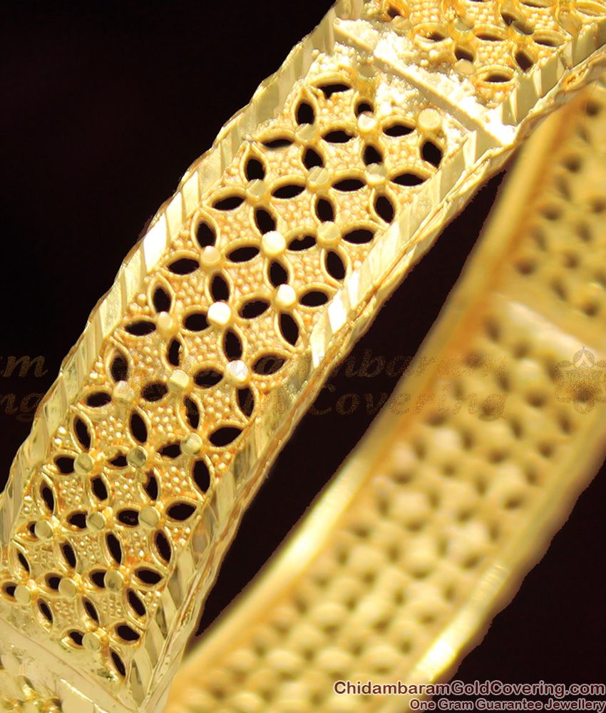 BR1047-2.6 Single Grand Gold Inspired Broad Kada Bangle Bridal Wear Collection