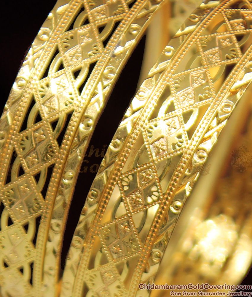 BR1053-2.8 Gold Pattern Broad Kada Bangles Set Bridal Collection BR1053-2.8 Gold Pattern Broad Kada Bangles Set Bridal Collection