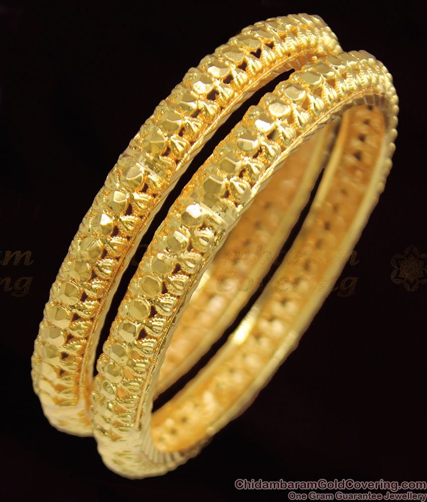 BR1079-2.4 Traditional Muthu Design Gold Finish Bangles For Regular Wear