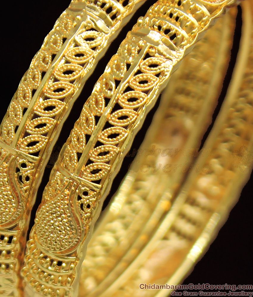 BR1083-2.8 Delightful Kerala Gold Leaf Bangle Designs For Marriage Online