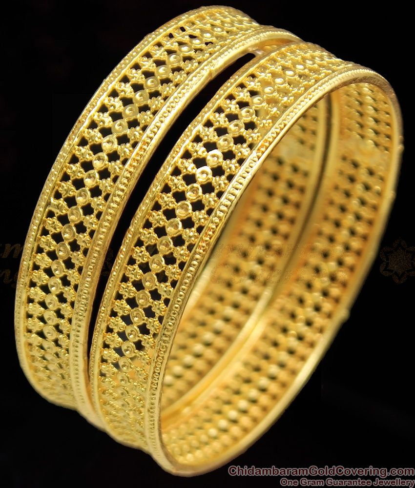 BR1101-2.8 Cinematic Design Gold Flower Net Pattern Bangles New Arrival