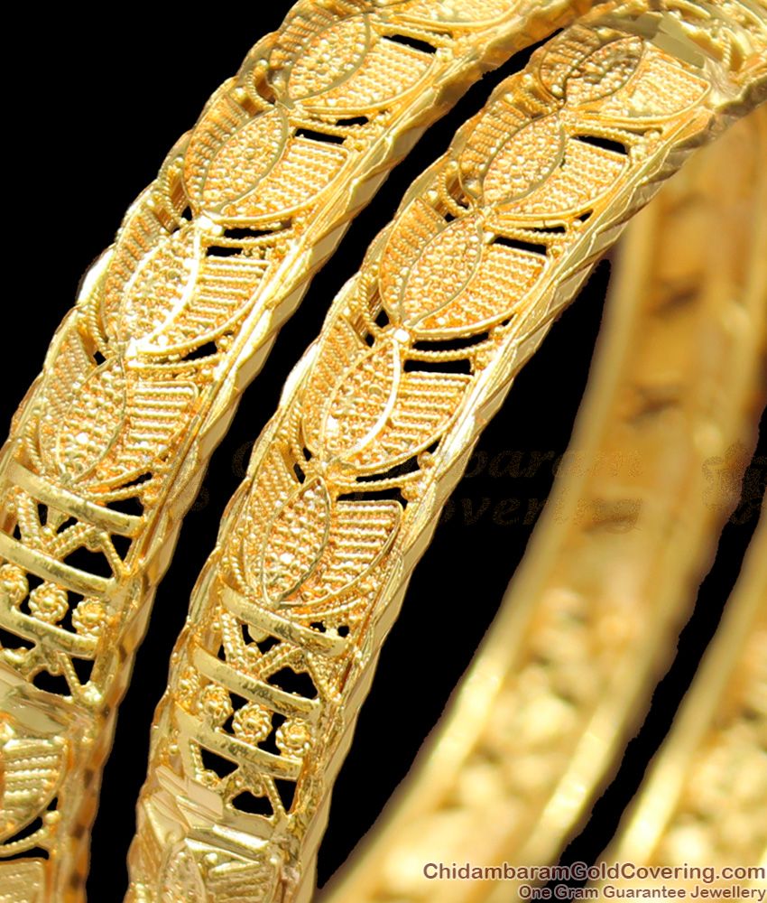BR1178-2.6 Light Weight Gold Plated Bangles Set Collections Online