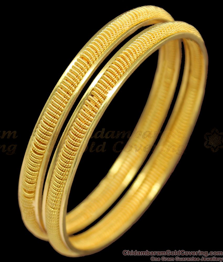 BR1193-2.4 Royal Look Circle Model Gold Plated Bangle Jewelry For Ladies