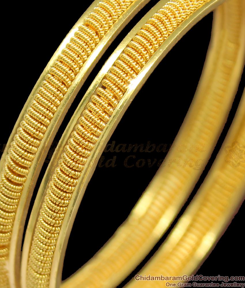 BR1193-2.10 Royal Look Circle Model Gold Plated Bangle Jewelry For Ladies