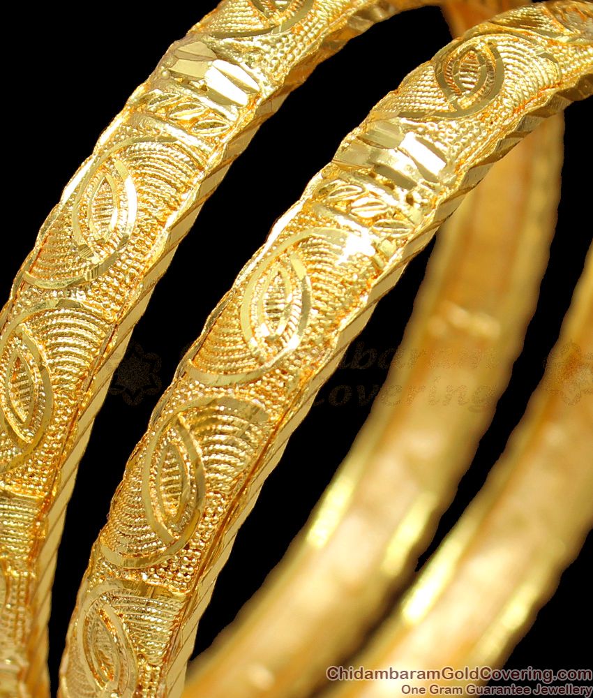 BR1208-2.8 Light Weight Gold Plated Leaf Model Bangles Set Collections Online