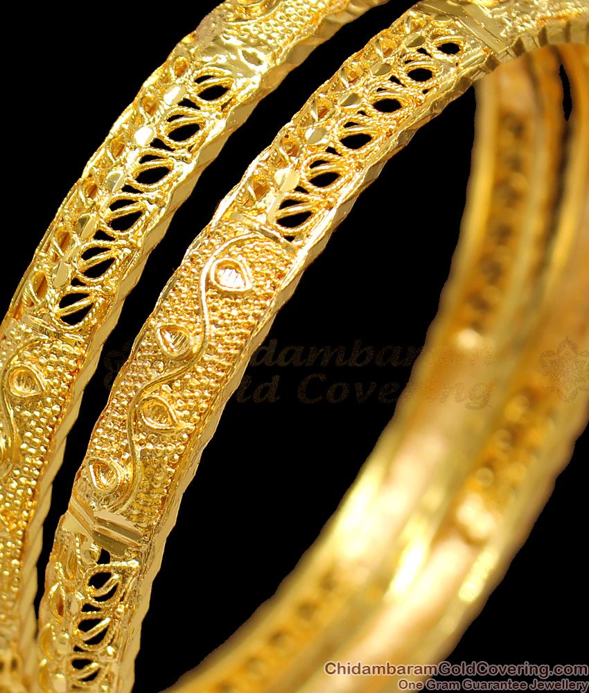 BR1224-2.8 Womens Favorite Leaf Design Gold Imitation Bangles Bridal Ornament 