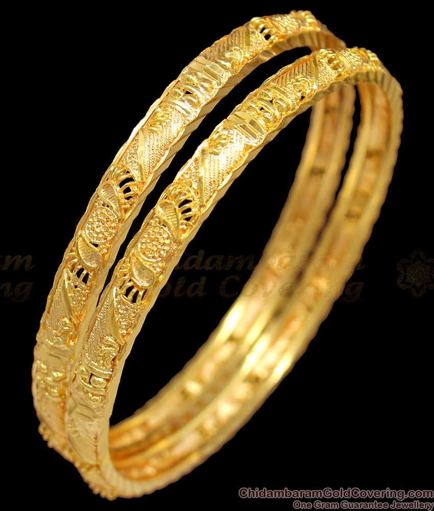 BR1227-2.8 Self Work Plain Gold Kerala Bangles Design For Special Persons BR1227-2.8 Self Work Plain Gold Kerala Bangles Design For Special Persons