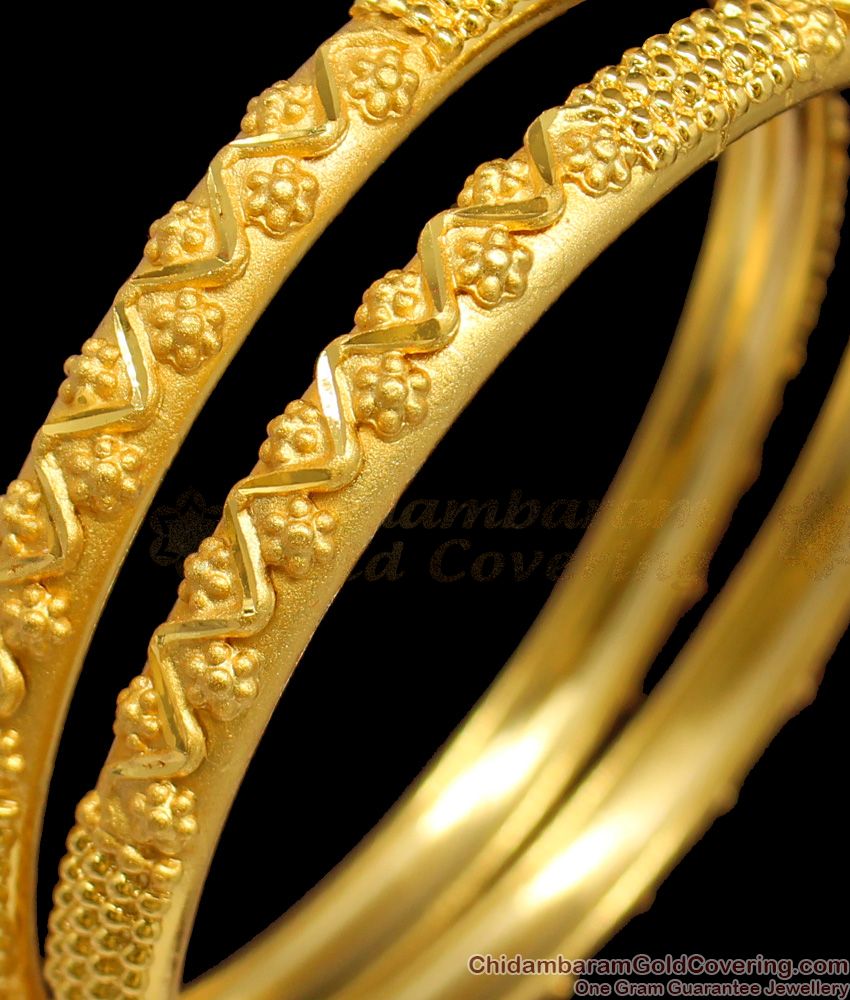 BR1261-2.10 Rangoli Pattern Real Gold Forming Pattern Unique Bangle Collections