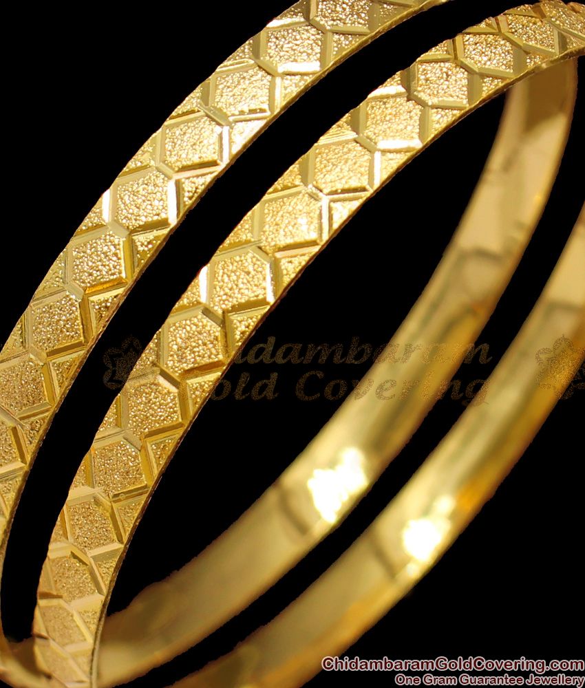 BR1278-2.4 Set Of Two Real Gold Pattern Self Design Bangles For Ladies Online 