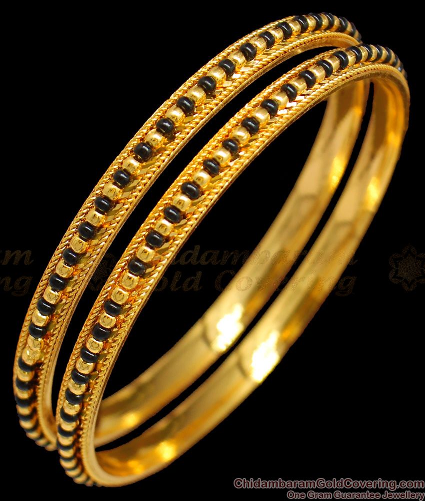 BR1296-2.10 Traditional Karugamani Gold Beads Design Gold Bangles For Women