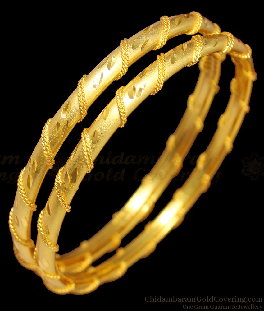 BR1308-2.10 Trendy Shining Thread Model Gold Forming Bangles Set Of Two