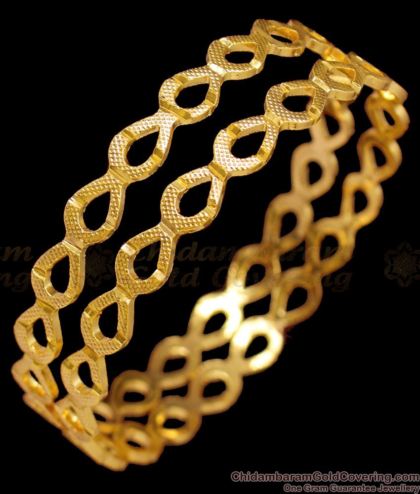 BR1335-2.4 New Arrival Innovative Design Party Wear Collection Gold Plated Bangles For Ladies