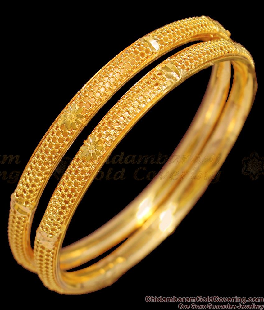 BR1337-2.6 Beautiful Flower Model One Gram Gold Tone Bangles Set Online Store