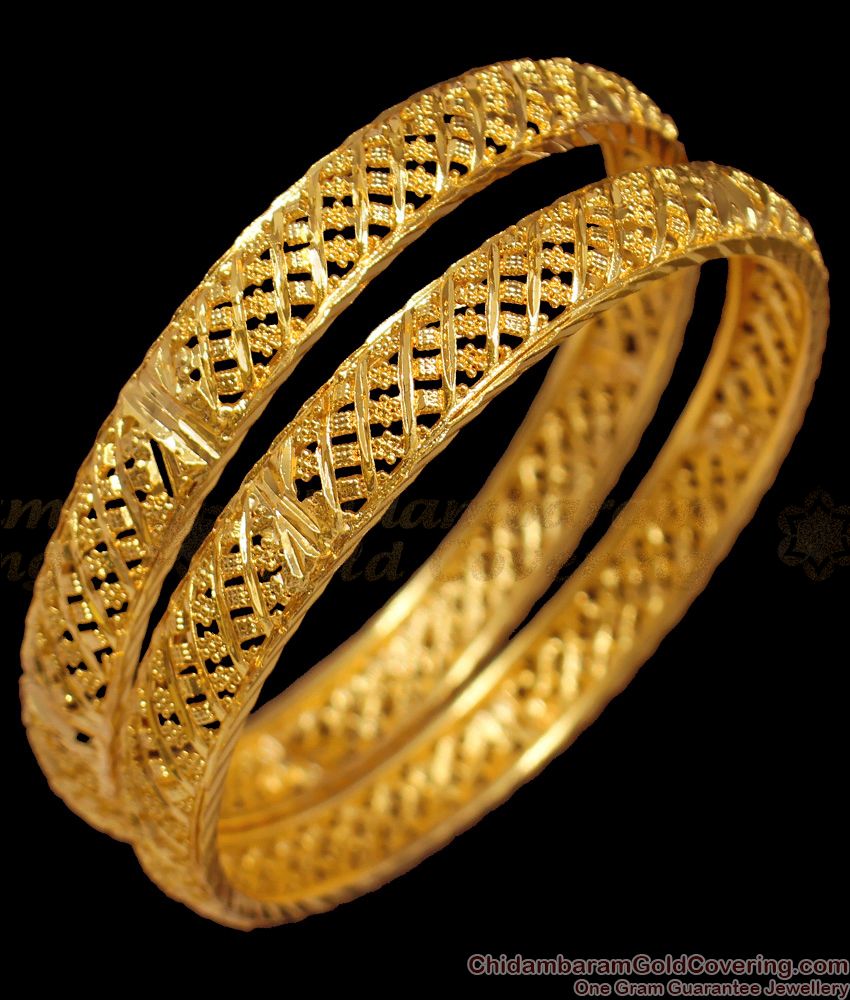 BR1356-2.10 Hash Cut Gold Pattern Handcrafted South Indian Design Bangles Bridal Wear