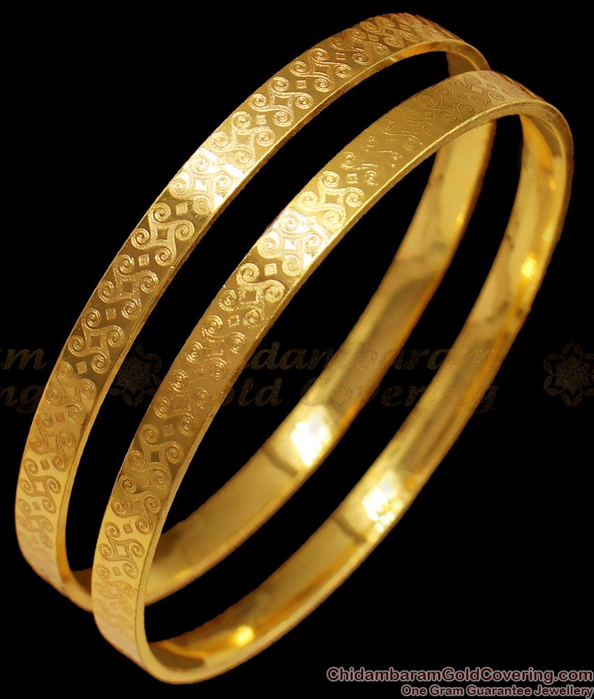BR1398-2.6 Women Attractive Gold Imitation Plain Design Bangles For Daily Use
