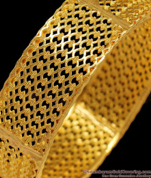 BR1429-2.6 Size Plain Broad Gold Flower Pattern Bridal Bangles Set 