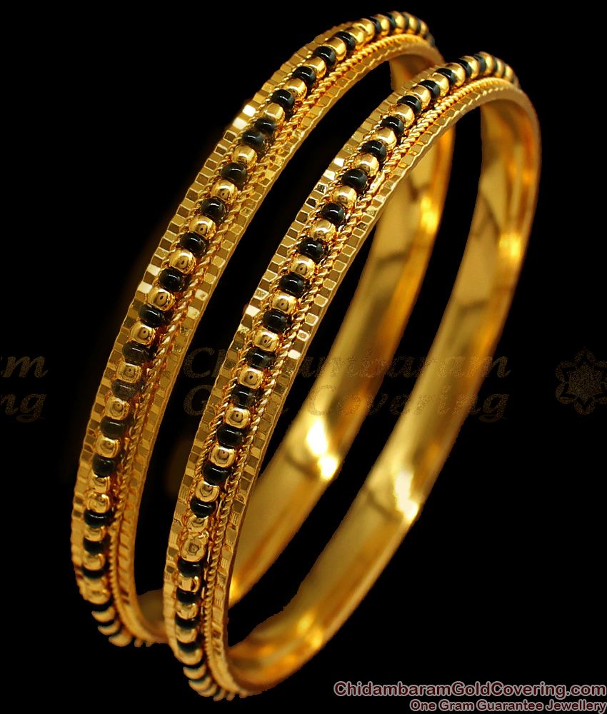 BR1604-2.4 Traditional Karugamani Black Balls Design Gold Bangles Daily Use