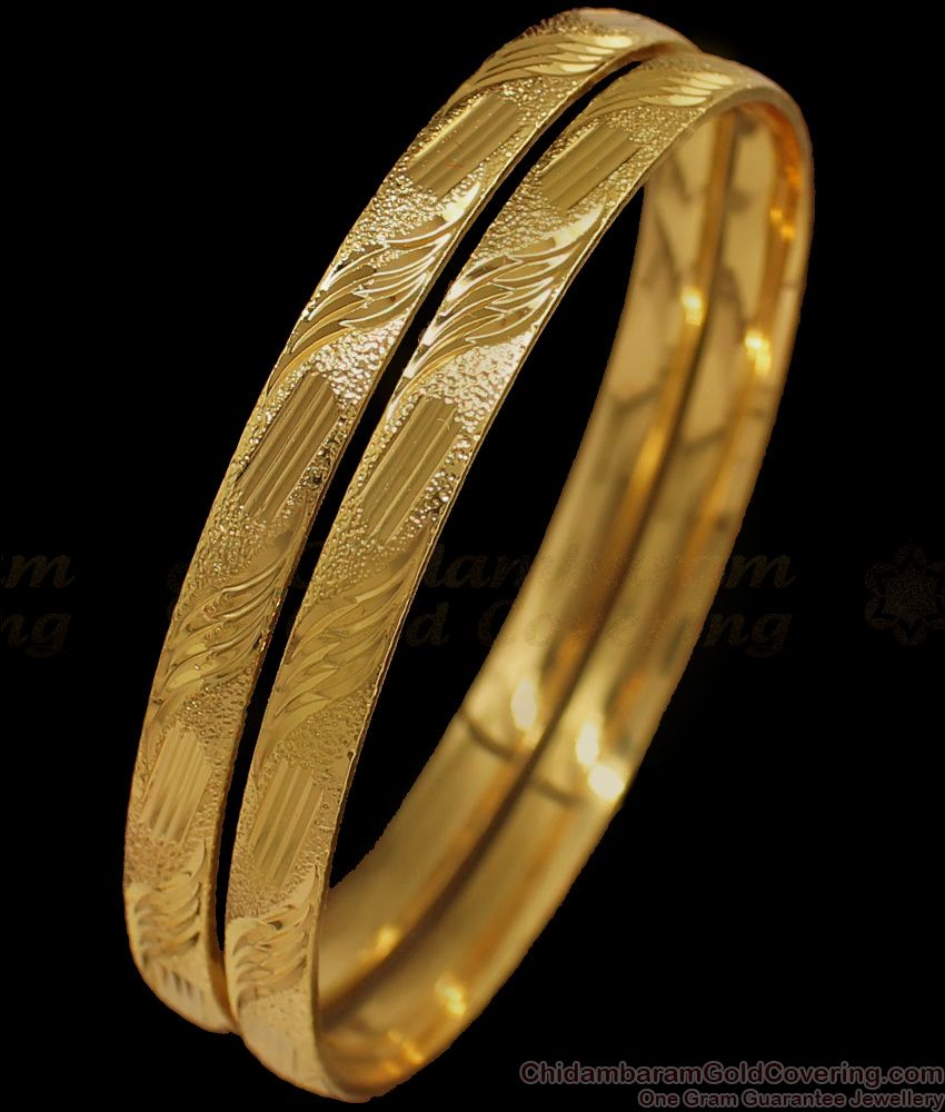 BR1620-2.10 Simple and Plain Gold Bangle Collections For Women Daily Use
