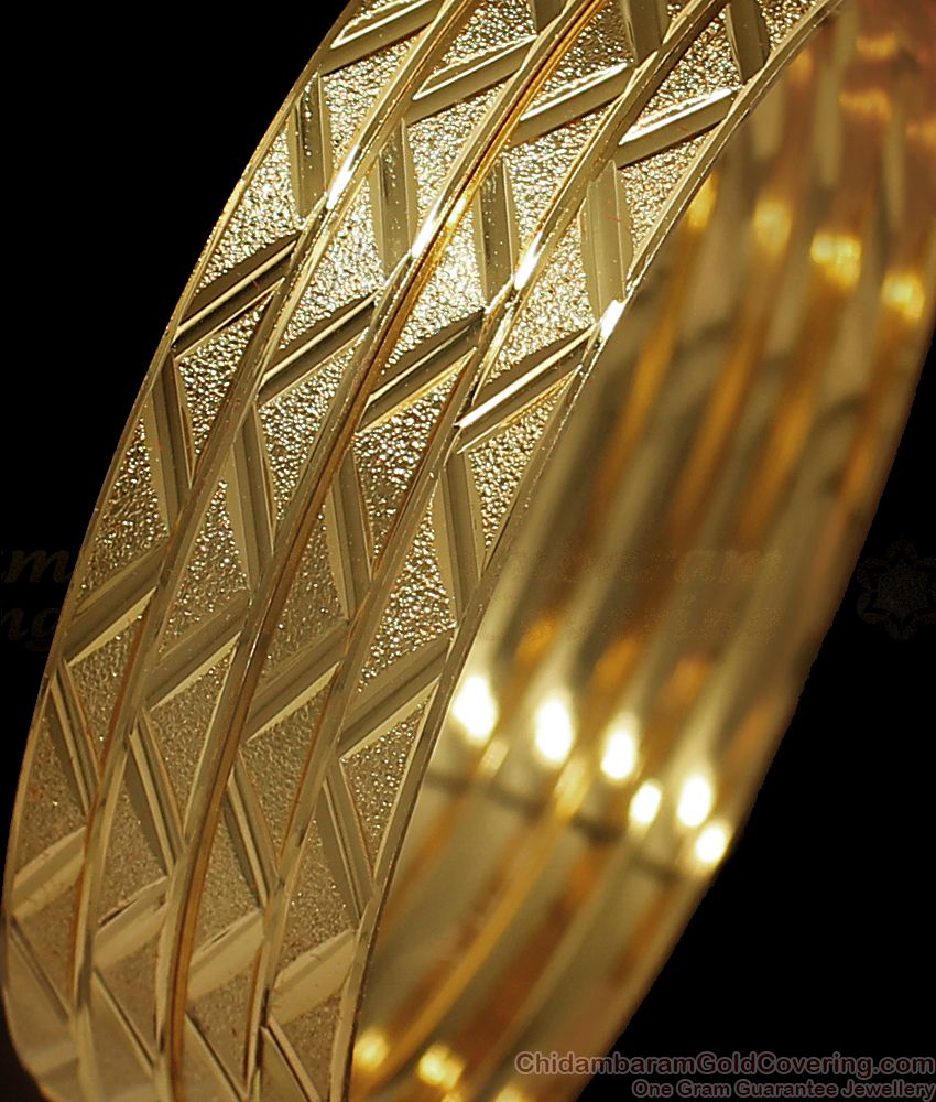 BR1669-2.10 Traditional Gold Bangles For Daily Wear Collection