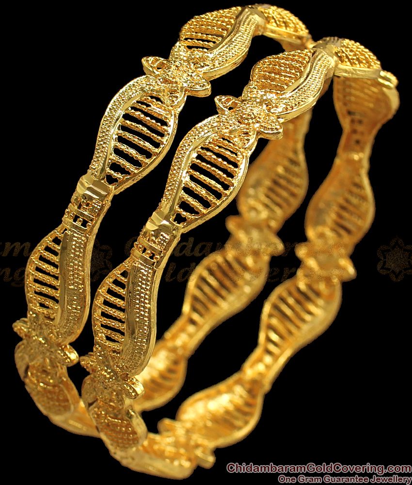 BR1696-2.8 Fascinating Flower Design Gold Forming Bangles