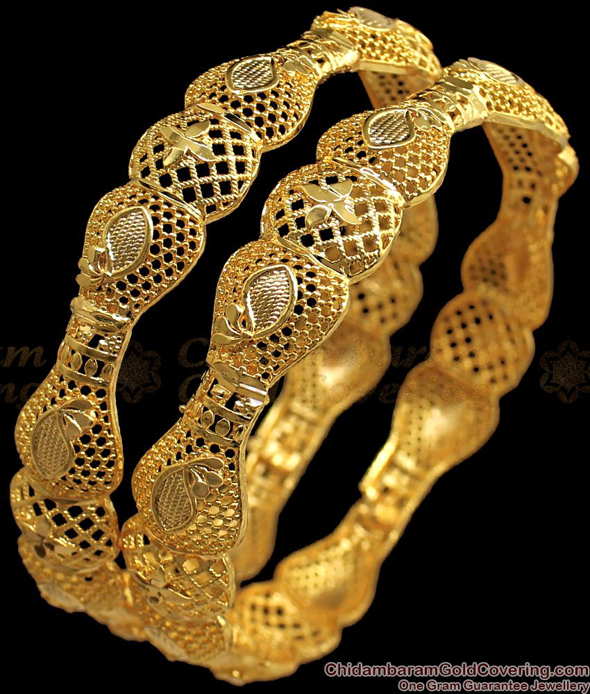 BR1699-2.10 Adorable Gold Forming Bangles For Fashion Collections