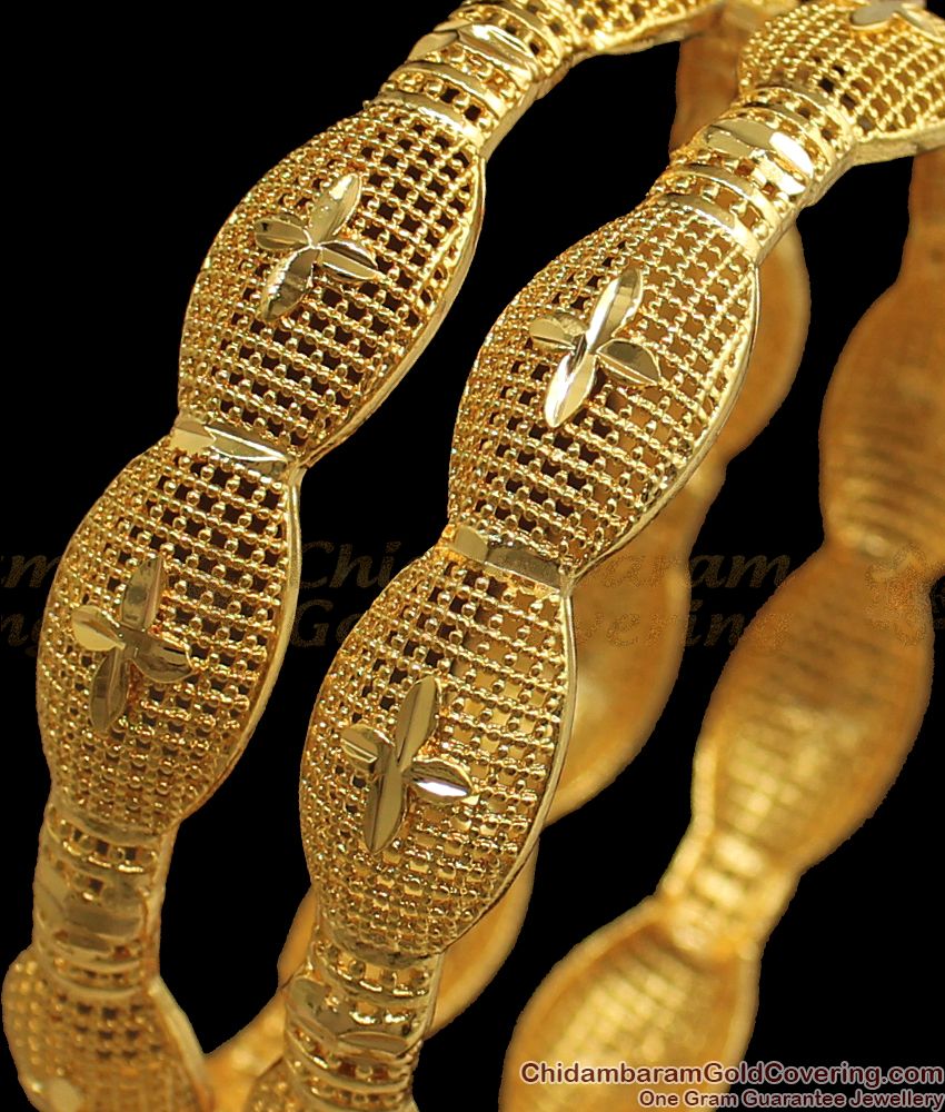 BR1746-2.8 Net Pattern Flower Design One Gram Gold Bangles