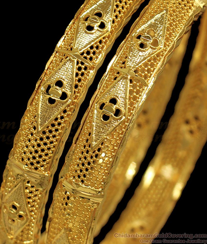 BR1767-2.4 Net Pattern Gold Kerala Bangle Designs Shop Online