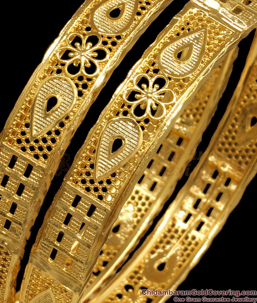 BR1927-2.6 Size Unique Designer Collection Gold Covering Bangles