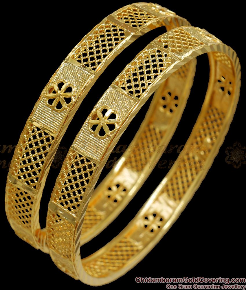 BR2064-2.10 Size Floral Pattern Gold Imitation Bangle Designs Online