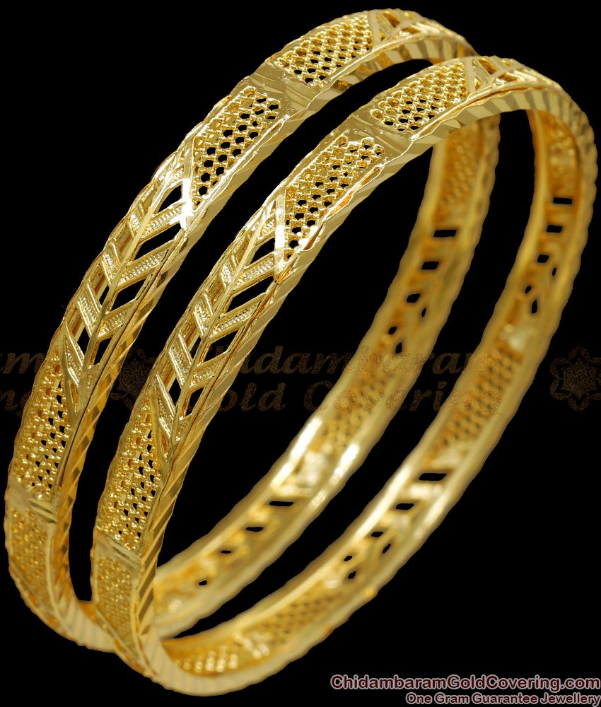 BR2072-2.6 Size Set Of 2 Imitation Gold Kerala Bangles Pattern