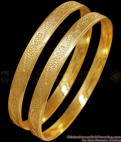 BR2291 2.8 Laser Embossed Matt Pattern Gold Plated Bangles Shop Online