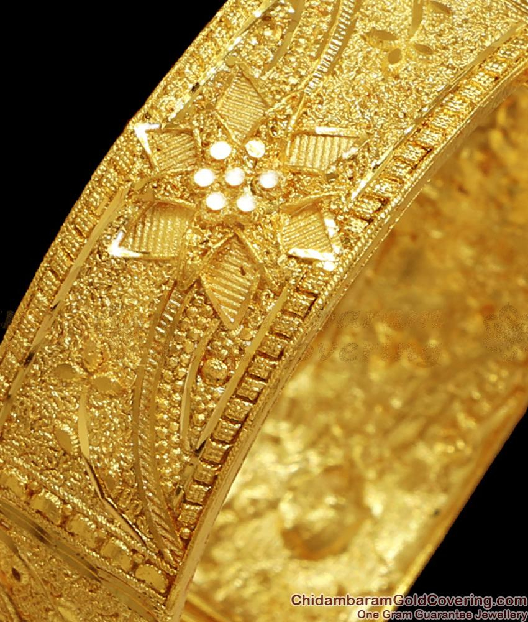 Bangle Post Design BR2353-2.4 Size True Gold Design Kada Bangle Single Piece Collections