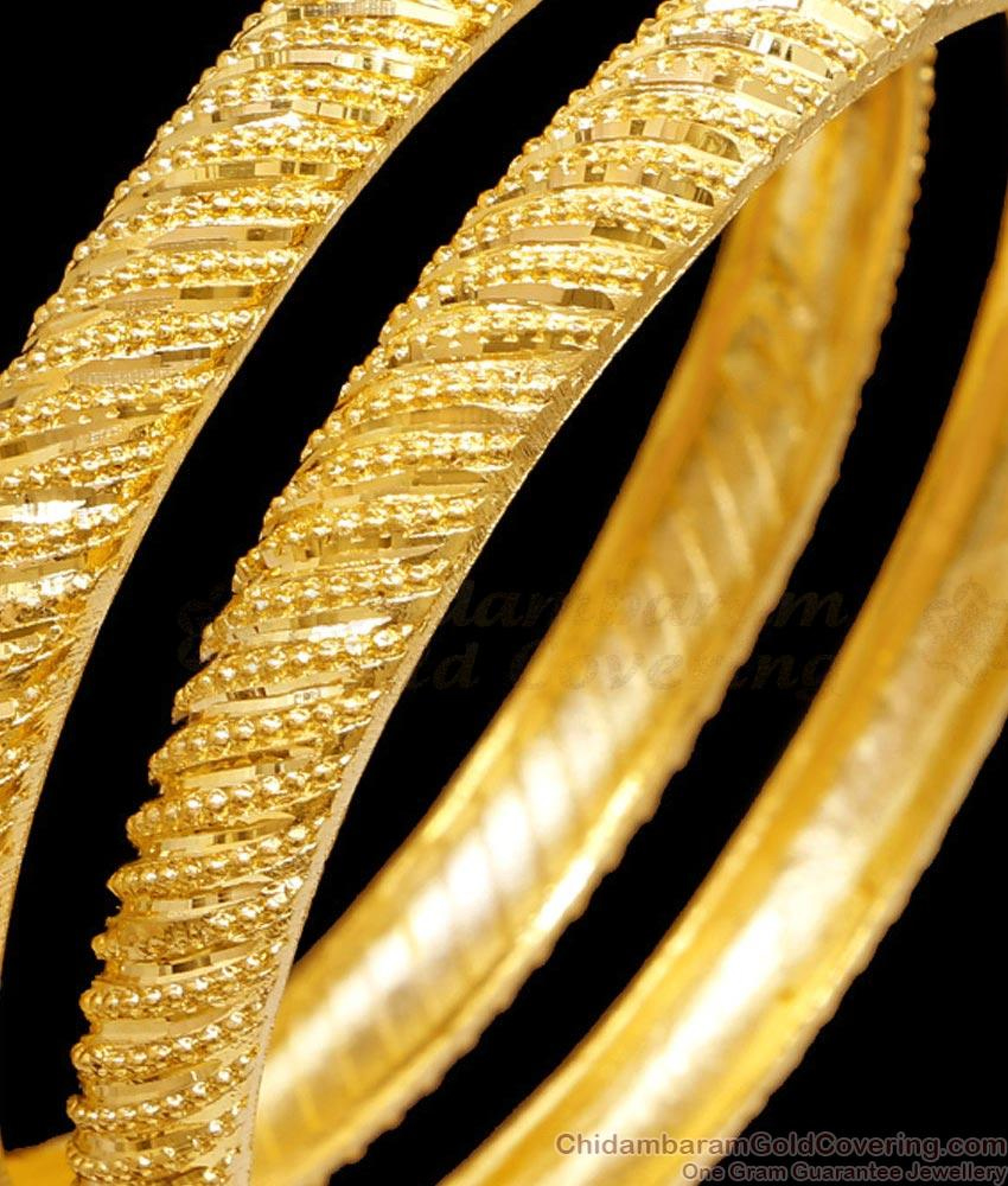 BR2550-2.6 Size Buy Forming Gold Designer Bangle Without Stone Online