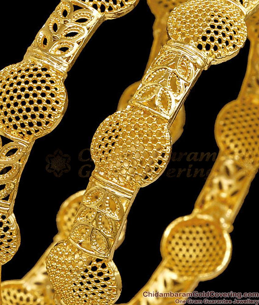 BR2786-2.6 Size Stylish Gold Imitation Plain Bangle Light Weight Net Pattern BR2786-2.6 Size Stylish Gold Imitation Plain Bangle Light Weight Net Pattern