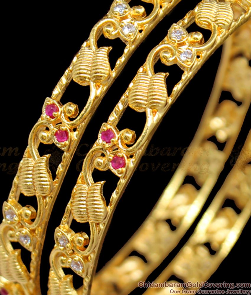 BR1182-2.6 South Indian Leaf Pattern With Duel Color Stones Gold Bangles