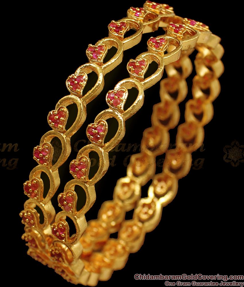 BR1681-2.8 Attractive Heart Design Ruby Stone Gold Plated Bangle
