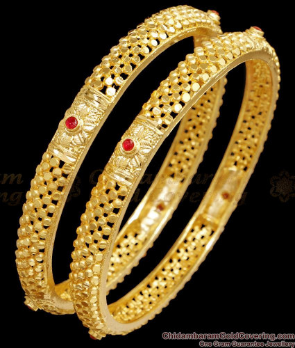 Size Filigree Design Forming Gold Kada Bangle With Ruby Stone