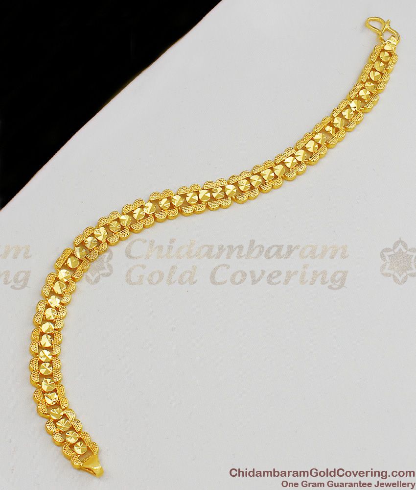 Trendy Design Thick Mens Bracelet Gold Imitation Jewelry For Regular Use BRAC062