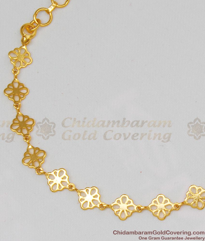 Light Weight Gold Plated Trendy Design Bracelet For Ladies Online BRAC081