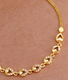 Solid Gold Finish Light Weight Bracelet With Stone Online BRAC1005