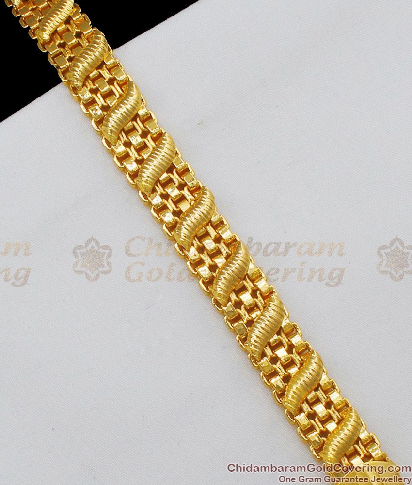 Majestic Lotus Design Gold Thick Bracelet For Mens Party Wear BRAC121