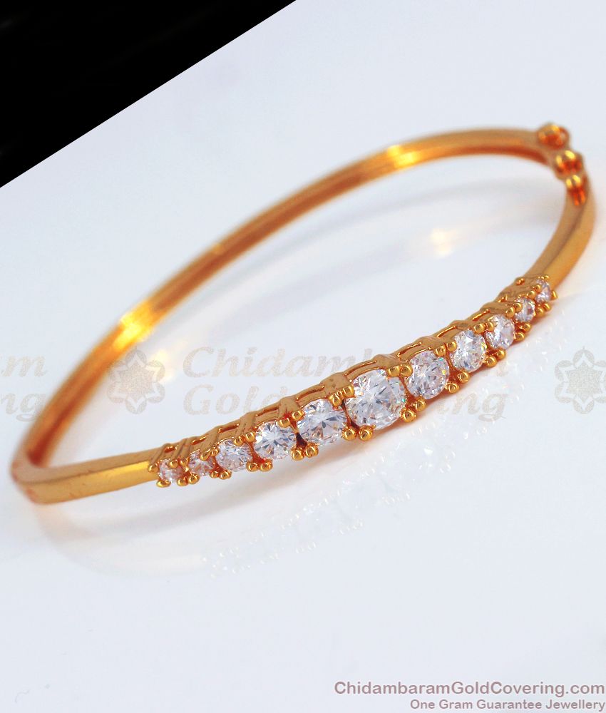 Sparking White Gem Stone Gold Bracelet Open Type BRAC495