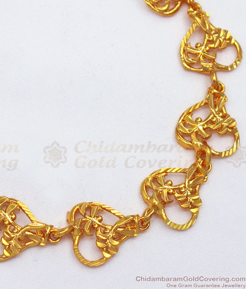 Latest Heart Shaped Gold Plated Bracelets Hook Type BRAC541