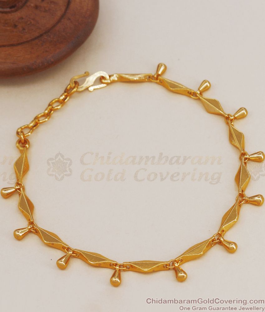 Trendy Design Gold Tone Bracelet For Women BRAC652