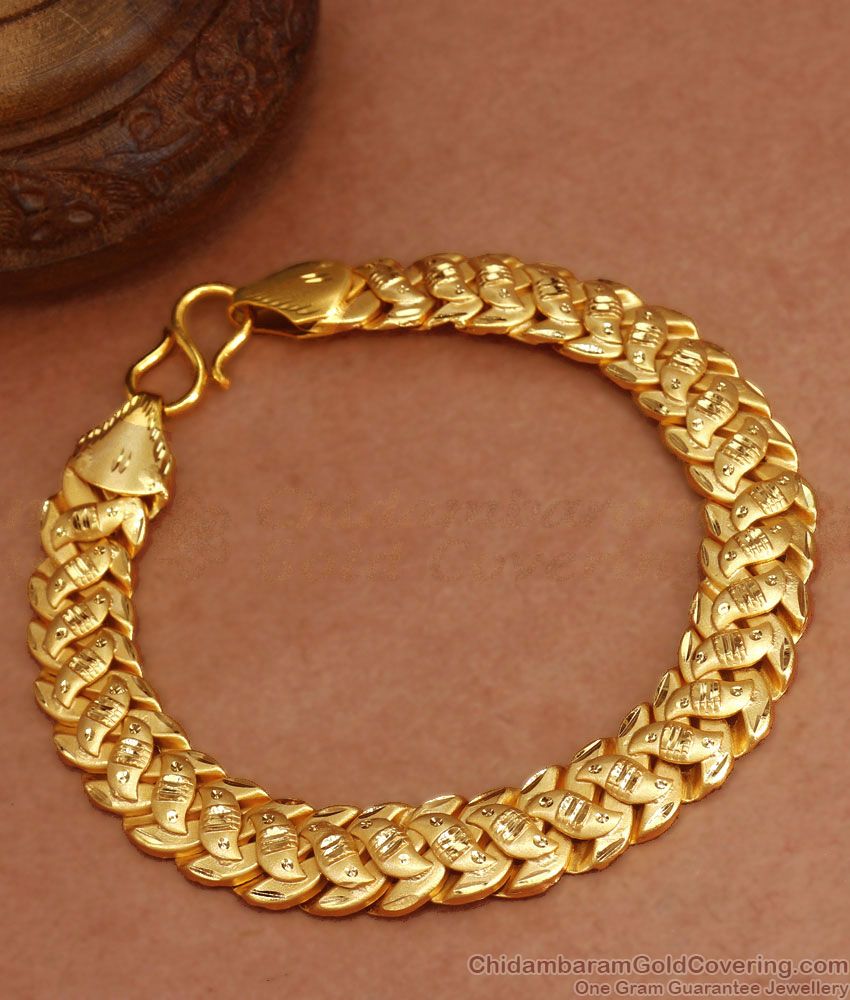 Broad Gold Men Bracelet Collections Forming Pattern BRAC746