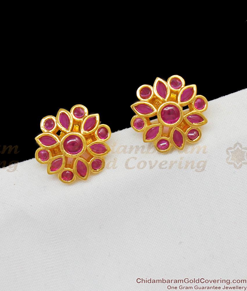 Sizzling Kemp Stone Flower Studs For Ladies Daily Wear Jewelry ER1564