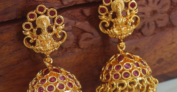 Plain Gold Earrings - Minimalistic and Elegant Designs | Shop Now –  Jewelegance