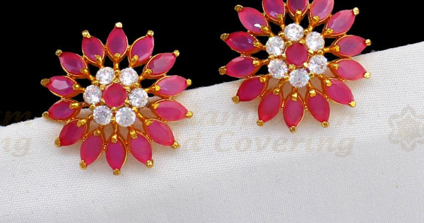 Flower type earrings sales